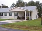 $690 / 3br - 1100ft² - 46 Anne St (Oak Grove) (map) 3br bedroom