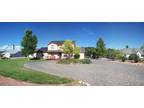Just Like New, Spacious 5 br Home!