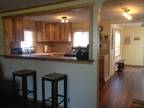 $900 / 2br - Great Neighborhood