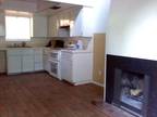 $600 / 1br - 750ft² - Secure, Rebate & Renovated (DOWNTOWN VISALIA) (map) 1br