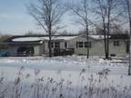 $ / 3br - Spacious 3 bedroom with attached Garage (Dewing Hwy) 3br bedroom