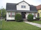 $1250 / 3br - ft² - Charming Executive Style Home (1627 Hammond Ave.