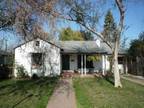 FOR TWO HOUSES!! 3/2 MAIN HOUSE PLUS 1/1 GRANNY!! (Beverly Glen - Visalia) (map)