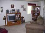 $700 / 2br - 2 bedroom 1 bath + loft condo for rent near Ogden Canyon.