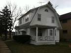 $800 / 3br - 1344ft² - 2 Story Home Near Park w/ Garage (827 18th St