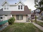 3 Bedroom 1 bathroom Property for Sale - Upper Darby