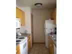 $975 / 3br - 1100ft² - Centrally Located Townhome with Attached Garage (325