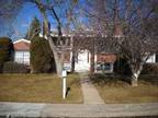 $1150 / 2br - 1100ft² - Large 2 Bedroom Unit in Charming Brick Tri-plex (SE