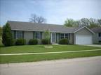 $1265 / 3br - 1250ft² - Newer Family Friendly Neighborhood (Twin Lakes