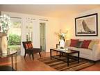 $2200 / 2br - 843ft² - 2 Bd/ 1 Ba Townhouse Near Castro