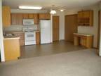 $815 / 2br - 1100ft² - 2bed/2bath, W/D in, Dble Garage, Moorhead by Golf