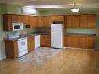 $2088 / 2br - 825ft² - Near Pacifica Beach Ocean View Gar + Genie & Storage