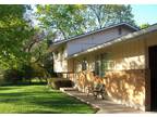 $1395 / 4br - 4 Bed 3 Bath Provo, UT (Indian Hills) 4br bedroom