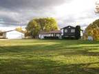 $975 / 3br - 1700ft² - House & horse pasture with fruit trees (South west of