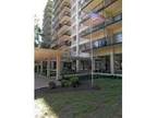$700 / 2br - 860ft² - Mid-Towns Best High Rise (Mid-Town 38104) (map) 2br