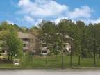$695 / 2br - ft² - LIVE ON THE LAKE FOR AN AFFORDABLE PRICE!