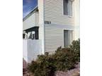 $725 / 2br - 860ft² - Meadow Manor - Downstairs unit- 2 Bedroom,1 bath Condo!