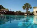 $635 / 2br - Two bedroom flats and townhouses for rent! FREE online apps!