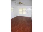 $650 / 2br - Quiet duplex-great location (Belleville, IL) (map) 2br bedroom