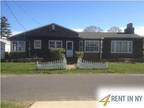 Lovely 2 bedroom / 1 bathroom ranch on quiet. Washer/Dryer Hookups!