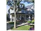 $775 / 3br - Spacious Side-by-Side (Steel Yard Commons) (map) 3br bedroom