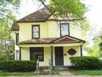 $700 / 5br - 5-br House available now! (Keokuk, IA) (map) 5br bedroom