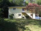 $850 / 2br - 1600ft² - Hardwoods, Tile and Plenty of Parking & A Bonus Room!!!