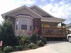 $850 / 2br - 2 BA House minutes from the Parkway & 321 (Pigeon Forge) (map) 2br