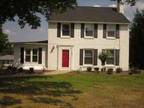 $725 / 3br - Charming house for rent (Cook and S. Main St) 3br bedroom
