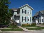 $900 / 3br - 3-4Bdrm, 2Bath,4CarPking off St, 3Blocks from UWO,LgKitchen,Lg