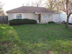 $695 / 2br - We're Looking For A New Neighbor (3518 SW Mayo Ave) (map) 2br