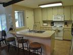 $205 / 2br - 1580ft² - Near Sage Springs - Walk to Village Mall and Sunriver