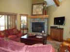 $345 / 4br - 2800ft² - Mountainside chalet, sleeps 12, pet friendly, hot tub