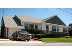 Charming Split in Private Beach Community for August Rental!!!