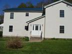 $650 / 2br - Beautiful 2 bedroom apartment with back deck avail July 1st