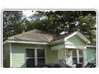 $900 / 4br - 1300ft² - S. Martin Luther King-WALK TO SCHOOL!!