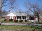 $695 / 2br - 1200ft² - 2 BEDRM/FAMILYRM/FENCEDYARD (DECATUR,IL) (map) 2br