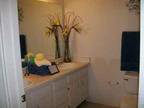 $289 / 1br - SUMMER SPACES AVAILABLE!!! (The Enclave) (map) 1br bedroom