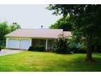 $1395 / 3br - 1580ft² - Clean Fresh Paint Tile Hardwoods Privacy Fence Hot