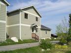 $825 / 3br - Clean Ready Now!