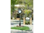 $1600 / 2br - Amazing Outdoor Community w/MANY Amenities + A Great Apt!!