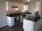 $2099 / 1br - 805ft² - On the water next to Bridgepoint, jogging trails/
