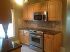 $1300 / 3br - 2210ft² - Available May 1st - Master Down (Huntersville) 3br