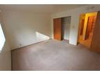 $1650 / 1br - ***Light and Bright Private End Unit***
