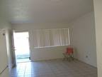$475 / 2br - 800ft² - Remodelados, $300 descuento, A/C, pisos de azulejo