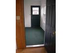 $550 / 3br - 850ft² - INCLUDES HEAT - LOWER UNIT Freshly Painted Recently