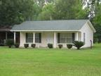 $700 / 1br - Country Living in Small Community