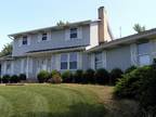 10 Acres Gentleman's Farm - Lake Schools