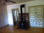 $600 / 1br - 750ft² - 1bd/1bath Duplex uptown Susanville (210 South Pine St)