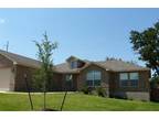 $1300 / 4br - Open kitchen/living with beautiful, shaded backyard (5809
